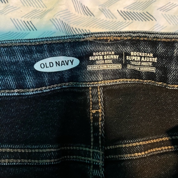 Old Navy rockstar super skinny jeans - Picture 1 of 6